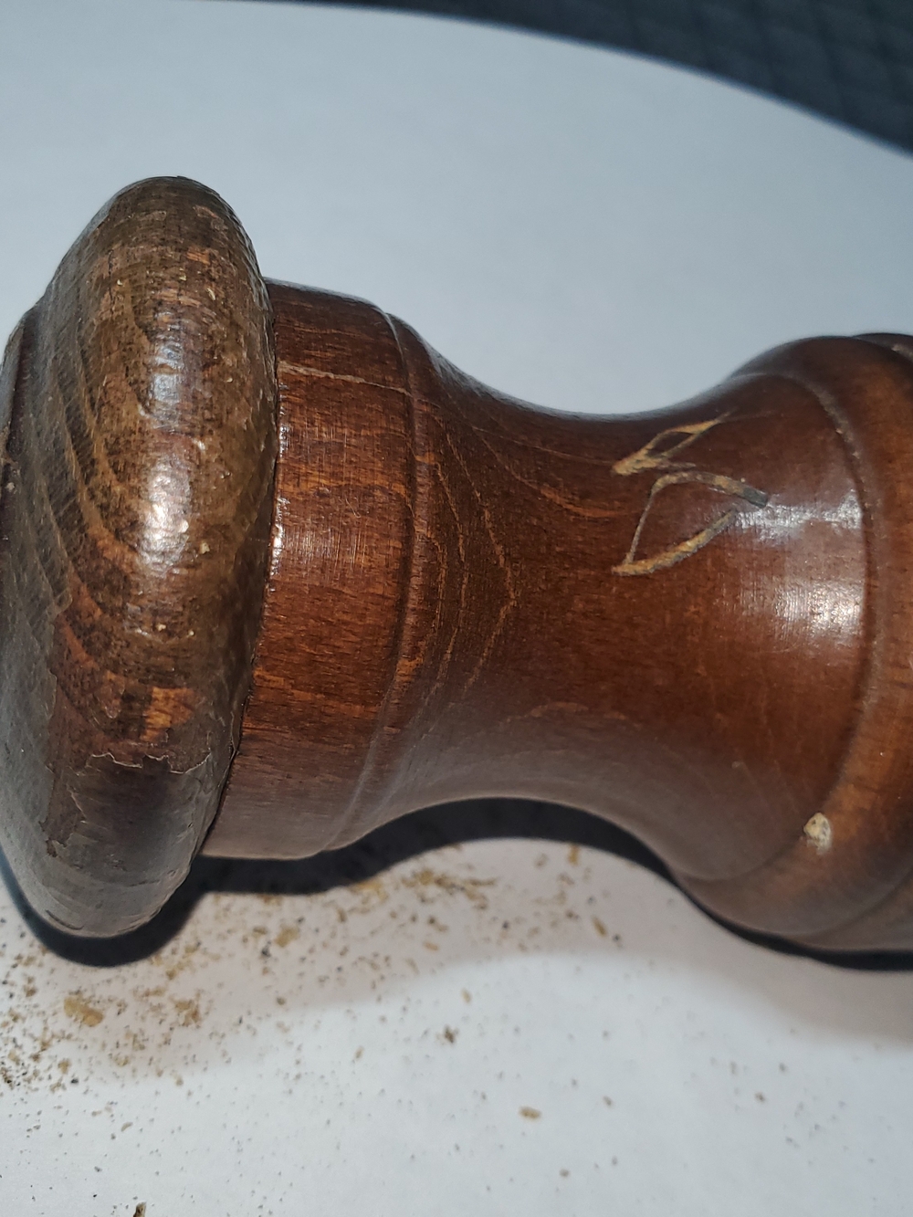 VINTAGE PEUGEOT FRANCE PEUGEOT FRERES LION Pepper mill    4"* 2" Wood Works Well